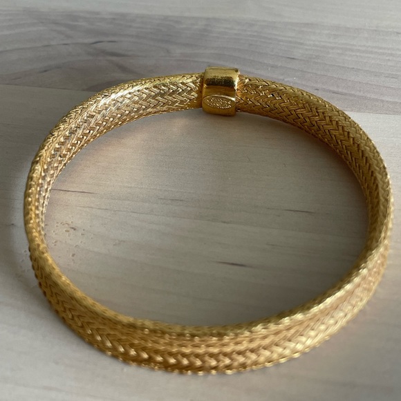 Gold Chanel CC 24k Woven Bangle 00A 2000 Vintage Y2K - Picture 6 of 15